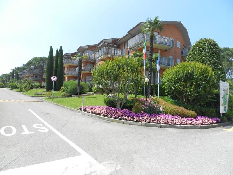 Panorama Apartment Peschiera Пескьера-дель-Гарда Экстерьер фото